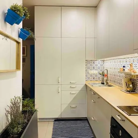 Cosy Studio In Embassies Area! Διαμέρισμα