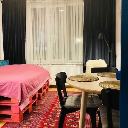 Διαμέρισμα Cosy Studio In Embassies Area!